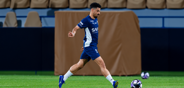 الهلال يقترب من عودة لاجامي: رحلة التئام بعد إصابة عضلة الفخذ الخلفية