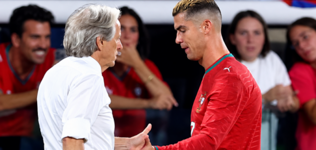 جيسوس يعلن: رونالدو يحدد مصيره – خيارات مفتوحة للبرتغال