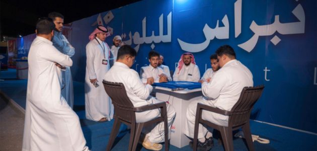 دوري البلوت يضفي جوًا تنافسيًا على معرض الصقور والصيد السعودي الدولي – تجربة لا تُنسى